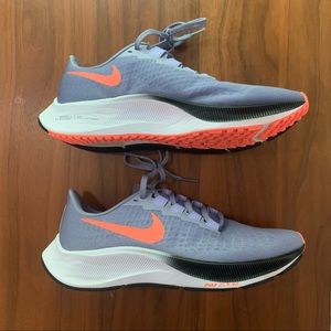 Nike Pegasus 37 - Size 7
